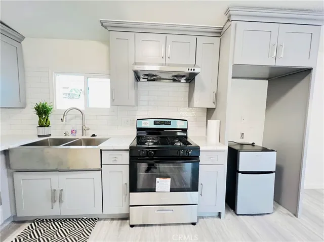 206 Vienna Drive 94, Santa Ana, California 92703
