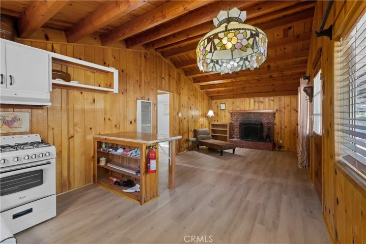 1378 Betty Street, Wrightwood, California 92397