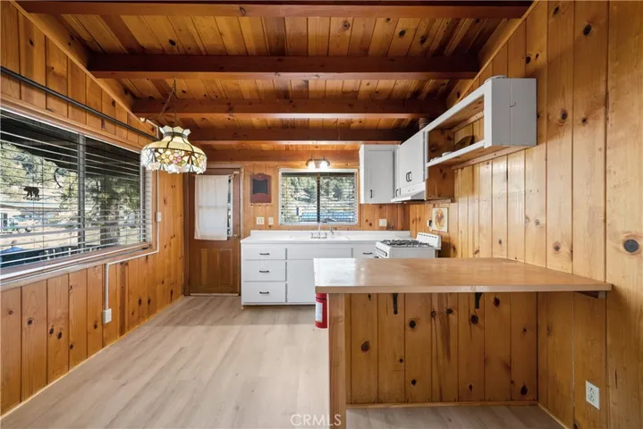 1378 Betty Street, Wrightwood, California 92397