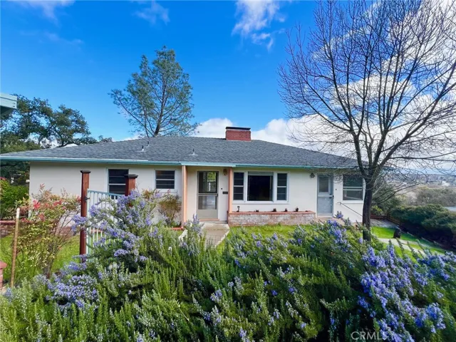 15 Hillcrest Drive, Paso Robles, California 93446