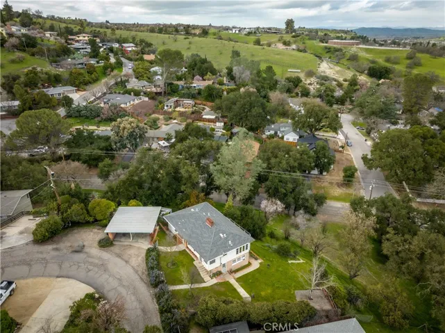 15 Hillcrest Drive, Paso Robles, California 93446