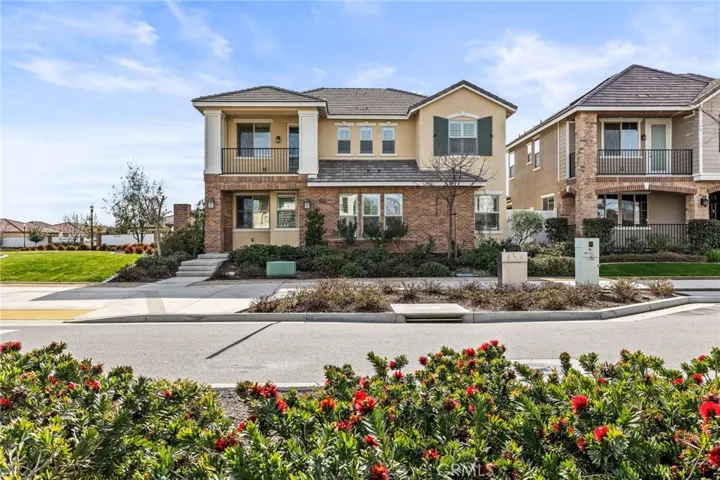 11709 Campus Park Drive, Bakersfield, California 93311