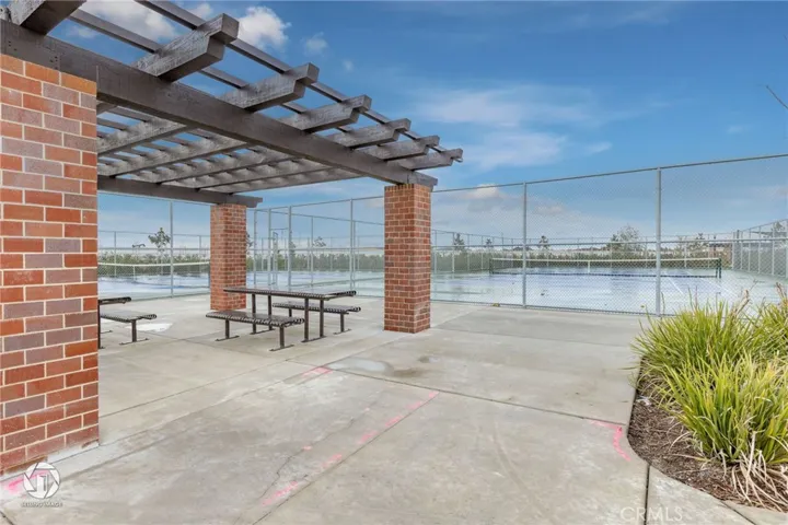 11709 Campus Park Drive, Bakersfield, California 93311