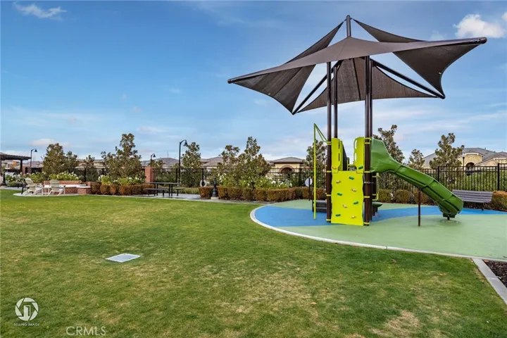 11709 Campus Park Drive, Bakersfield, California 93311
