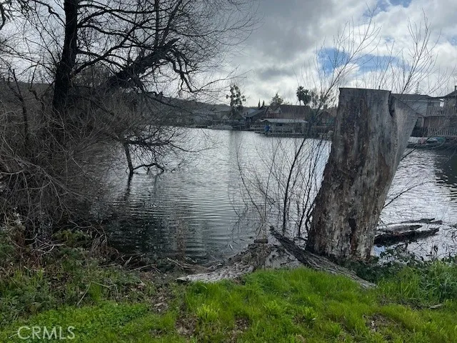 13181 Everglade Boulevard, Clearlake Oaks, California 95423