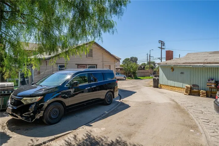 13148 Gladstone Avenue, Sylmar, California 91342