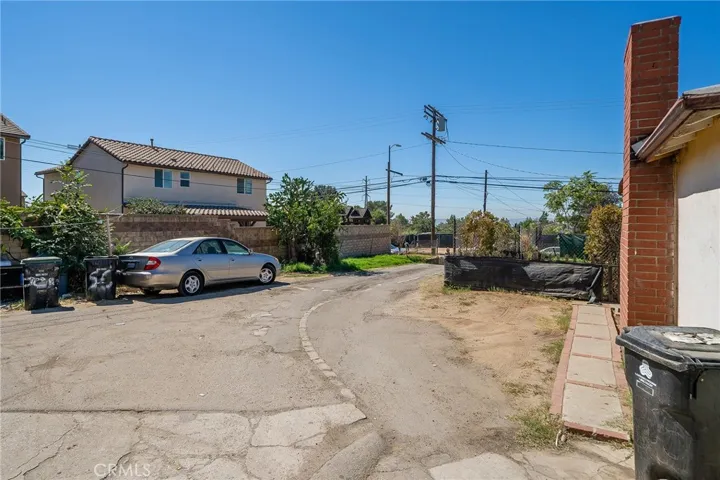 13148 Gladstone Avenue, Sylmar, California 91342