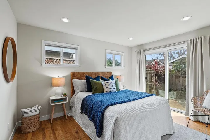 4570 Jewel Street, Capitola, California 95010