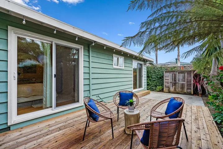 4570 Jewel Street, Capitola, California 95010