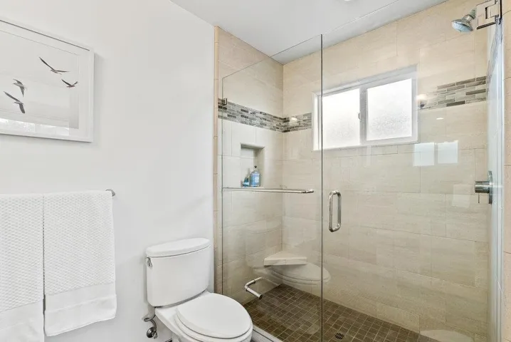 4570 Jewel Street, Capitola, California 95010