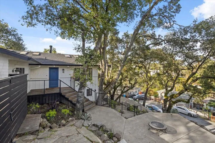 622 Park Road, Redwood City, California 94062