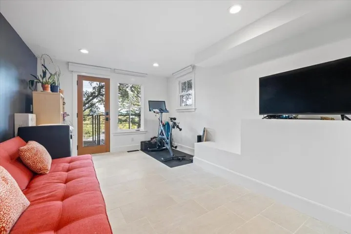 622 Park Road, Redwood City, California 94062