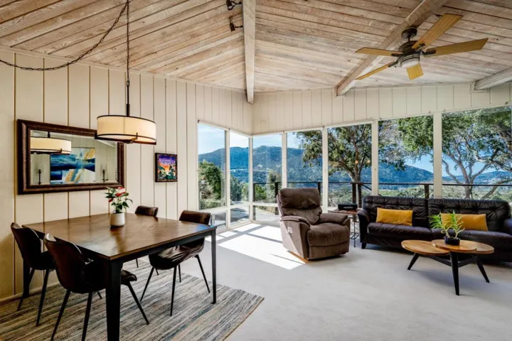 11 De Amaral Road, Carmel Valley, California 93924
