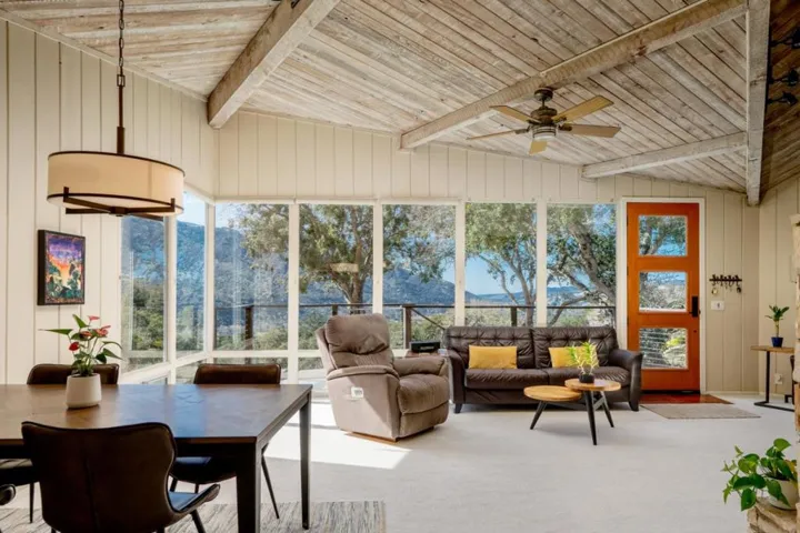 11 De Amaral Road, Carmel Valley, California 93924