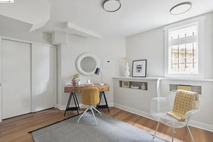 5057 Cochrane Avenue, Oakland, California 94618-2703