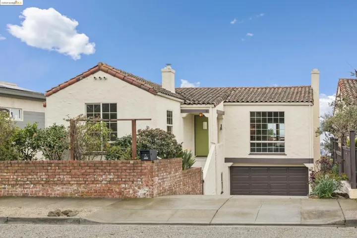 5057 Cochrane Avenue, Oakland, California 94618-2703