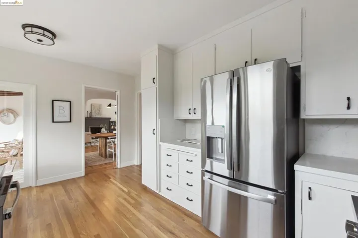 5057 Cochrane Avenue, Oakland, California 94618-2703