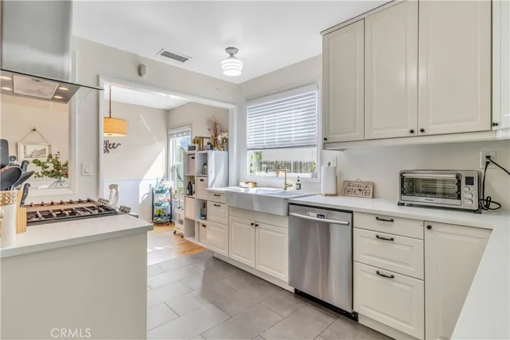 Another view of the beautifully remodeled kitchen