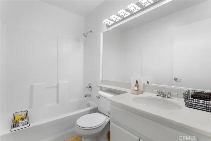 Virtually staged