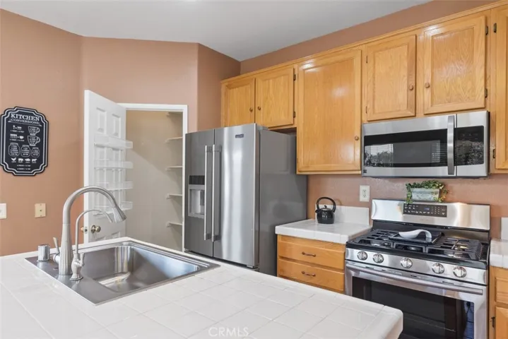 29098 Paradise Canyon Drive, Menifee, California 92584