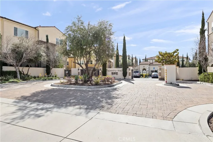 935 E Drapery Lane, Anaheim, California 92802