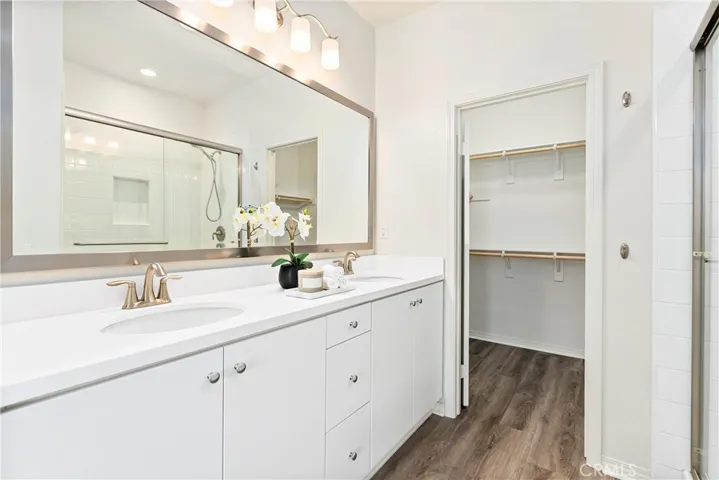 935 E Drapery Lane, Anaheim, California 92802