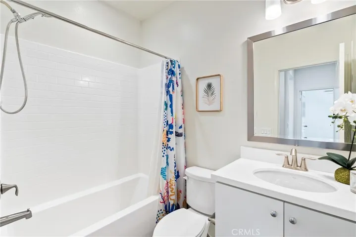 935 E Drapery Lane, Anaheim, California 92802