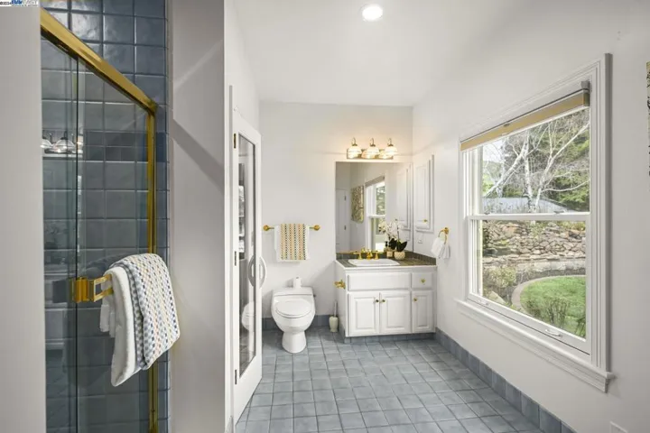 5375 Blackhawk Dr, Danville, California 94506