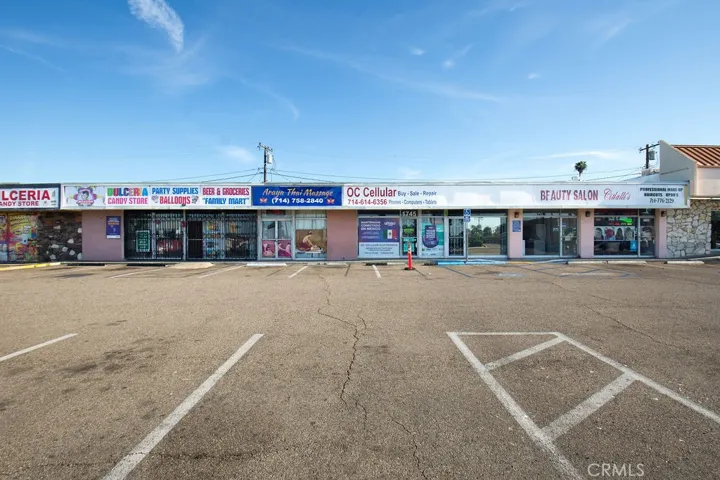 1743 W La Palma Avenue, Anaheim, California 92801