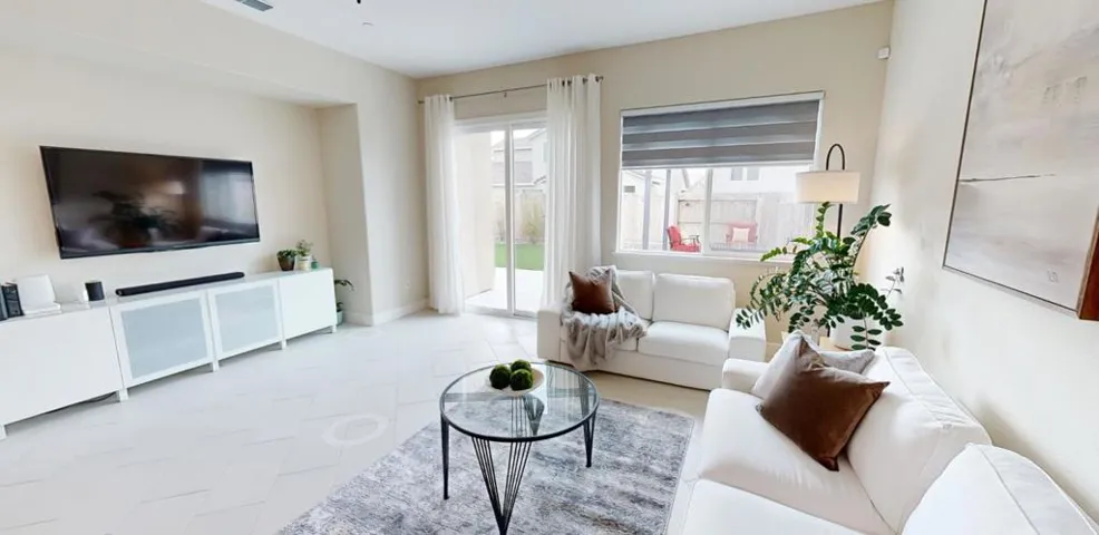 1336 Wildrose Drive, Hollister, California 95023