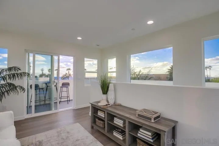 4807 11 Pescadero Ave, San Diego, California 92107