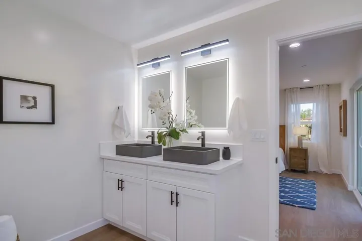 4807 11 Pescadero Ave, San Diego, California 92107