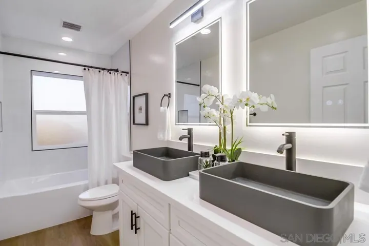 4807 11 Pescadero Ave, San Diego, California 92107