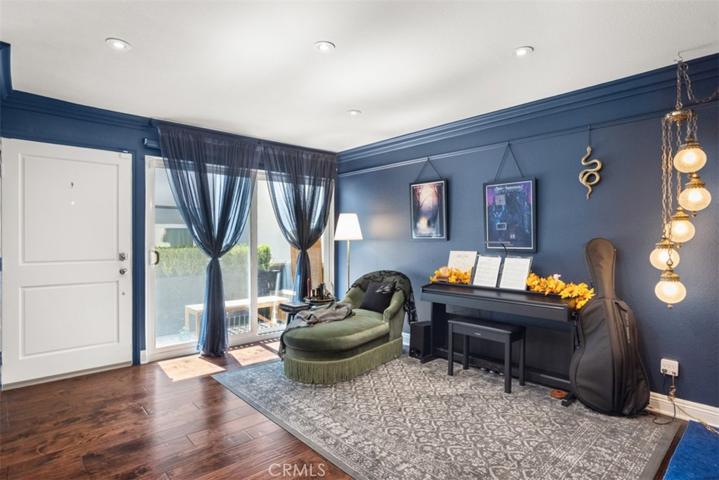 355 N Maple Street Unit 128, Burbank, California 91505