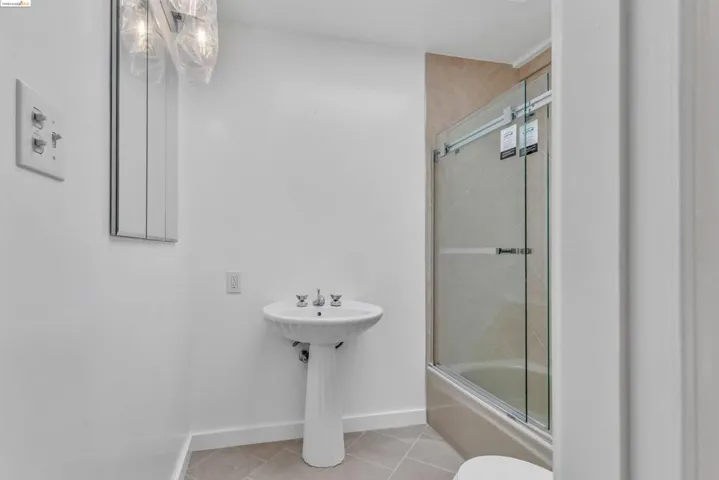 1731 Wellington St, Oakland, California 94602