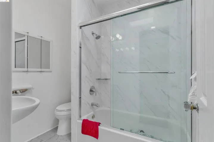 1731 Wellington St, Oakland, California 94602