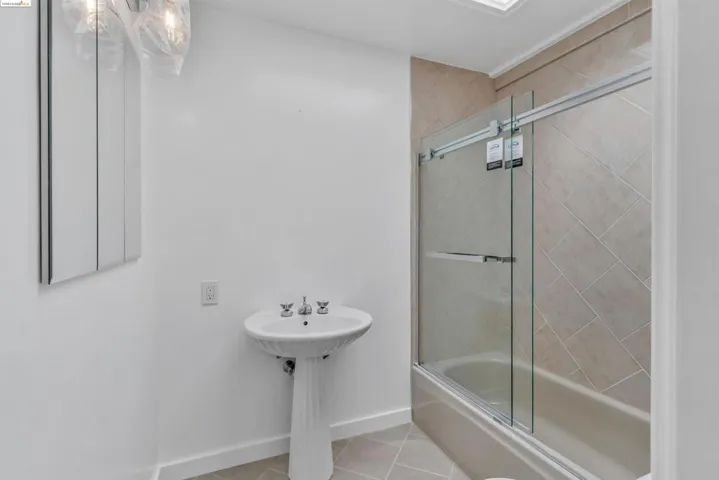 1731 Wellington St, Oakland, California 94602