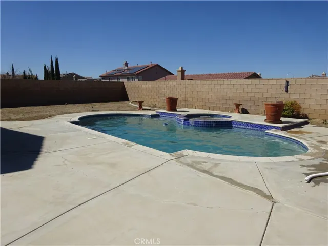 6531 W Avenue L7, Lancaster, California 93536