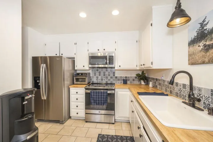 3110 Lucero Court, Santa Rosa, California 95405