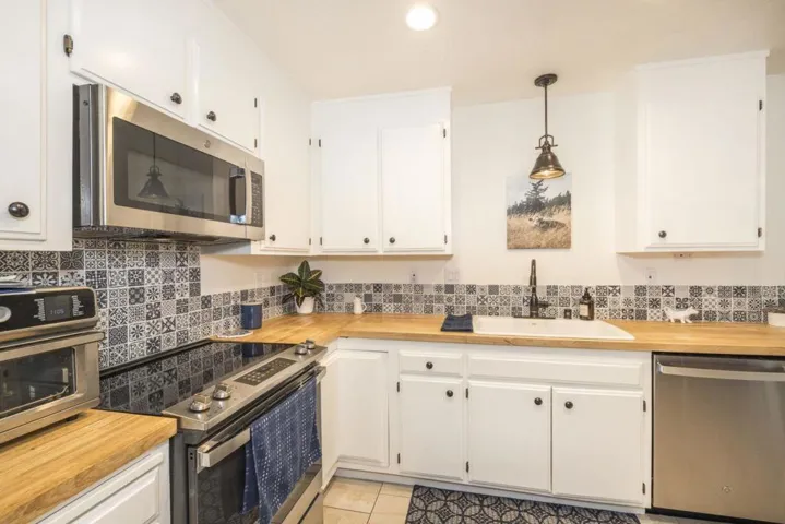 3110 Lucero Court, Santa Rosa, California 95405