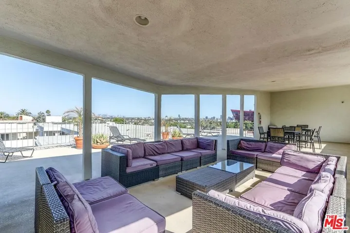 960 Larrabee Street 103, West Hollywood, California 90069