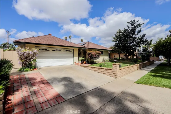 23861 Larkwood Lane, Lake Forest, California 92630