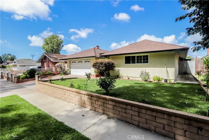 23861 Larkwood Lane, Lake Forest, California 92630