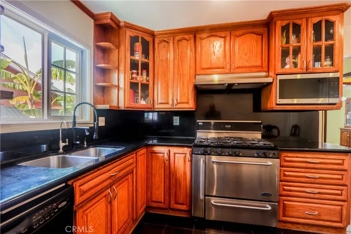 23861 Larkwood Lane, Lake Forest, California 92630