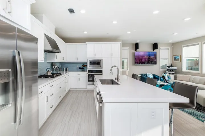 6604 Spartina Court, Carlsbad, California 92011