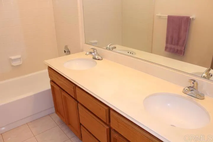 11634 Avenida Anacapa, El Cajon, California 92019