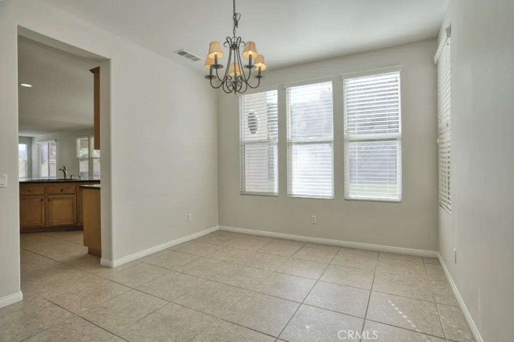 1696 Tamarron Drive, Corona, California 92883 home-pic-7