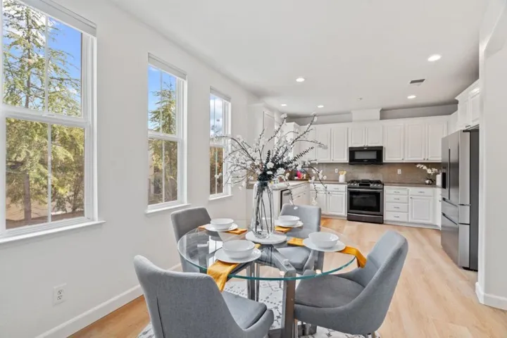 4346 Headen Way, Santa Clara, California 95054