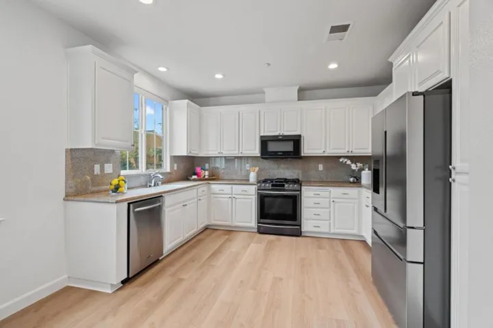 4346 Headen Way, Santa Clara, California 95054
