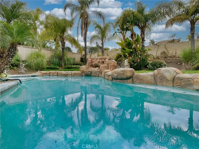 30 Villa Valtelena, Lake Elsinore, California 92532